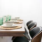 Guestready - Uptown Suites 5