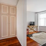 Victoria Project - Apartments - Private Parking