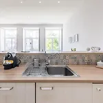 Guestready - Cityscape Coastal Flat