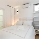 Clerigos Apartments Porto - Premium