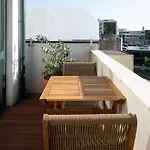 Stylish Downtown Loft