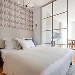 Stylish Apartment In City Center