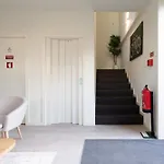 Host Wise - Central Private Flats - Terrace