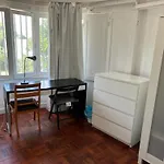 Relogio Guest House