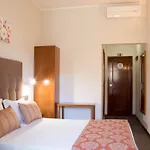 Lusitana Hotel