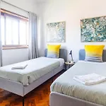 3 Bedroom Apartment City Center