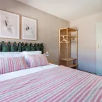 Trendy & Charming Apartment • Porto City Center
