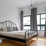 Oporto Bonjardim Residence