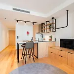 Luxurious Bright Flats - Ace Location