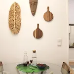 Modern Flat Near Trindade By Lovelystay