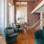Lovelystay