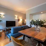 Bmyguest - The Marquis Luxury Garden Apartment
