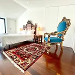 Exclusive Luxury Villa With S-Pool & Garden