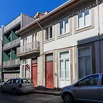 City Center Duplex W Patio By Lovelystay