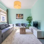 Host Wise - Colorful Bright Flat With Balcony