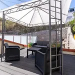 Cozy Nest Hostel