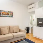 Home At Porto - Aliados Apartments