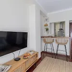 Comfy Apartment In City Center