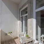 Liiiving In Porto - Silver Light Apartment