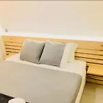 Cozy Studio City Center