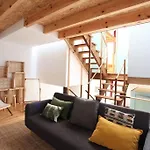 Wood & Blue House - Porto
