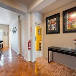 Guestready - A Charming Duplex Home Near Boavista