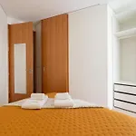 Host Wise - Bright And Cozy House With Dom Luis Bridge View