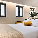 Savannah Apartment, By Bolhao Residences
