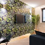 Palmeiras Apartment, By Bolhao Residences