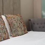 Guestready - Gold Leaf