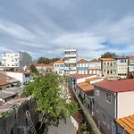 Charming 2Br W Terrace & Garden