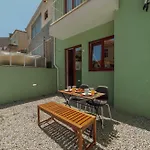 Modern Villa By Hosty