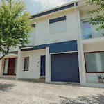 Blue Villa By Hosty