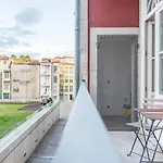 Cozzy Apartment At Praca Dos Loios