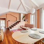 Superb Apartment In The Heart Of Historical Center