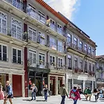 Flores Plaza Apartment