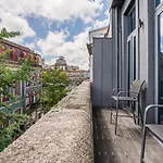 City-Center Apartments With Mezzanine And Terrace