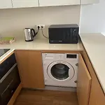 Best - Apartment With Ac, Parking And Balcony