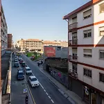 Host Wise - Spacious Comfortable Apartment - Balcony