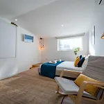 Oporto Nura Studio Downtown