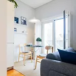 D858 - Comfort Near Downtown - Ac & Balcony
