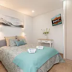 Hostwise - Charming Bright House W/ Garden