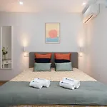 Hostwise - Charming Bright House W/ Garden