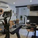 Apartment With Balcony In The Center Of Porto
