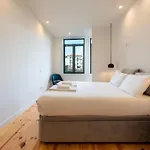 Chic Porto Hideaway: Pool & Garden