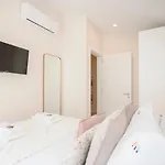 Liiiving In Porto - Soho Urban Retreat