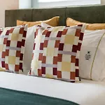 Almada Charm Suites & Apartments