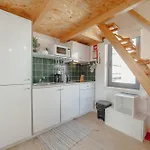 Mezzanine Stylish Apartments By Vacationy