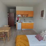 Leote House - Studio 1