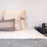 Viva Formosa Flat